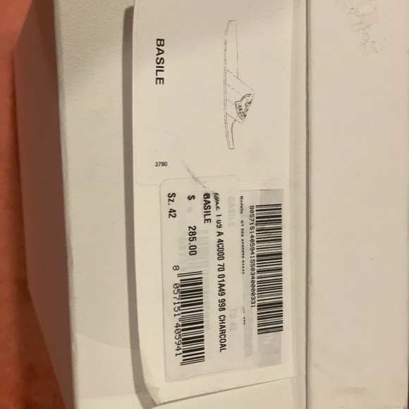 🩴 Rubber band with tricolor logo
* Ultralight and non-slip rubber sole - Picture 2 of 9